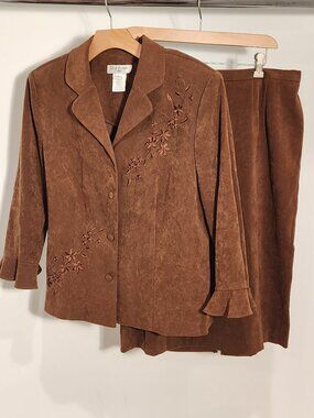 90s Vintage MISS DORBY Faux Suede Women's SKIRT SUIT Embroidered Size 14